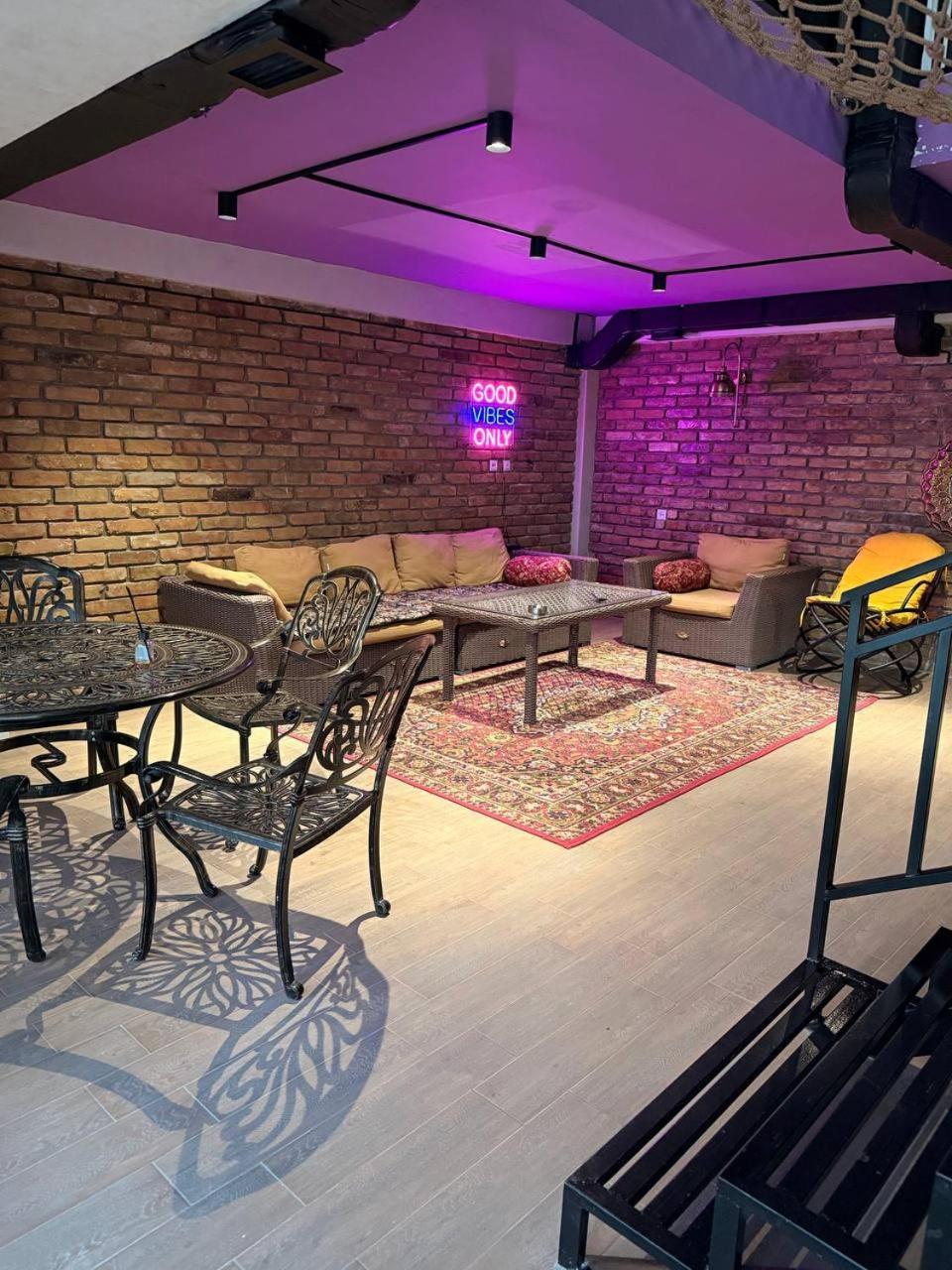 Premium Hostel Tashkent Exterior photo
