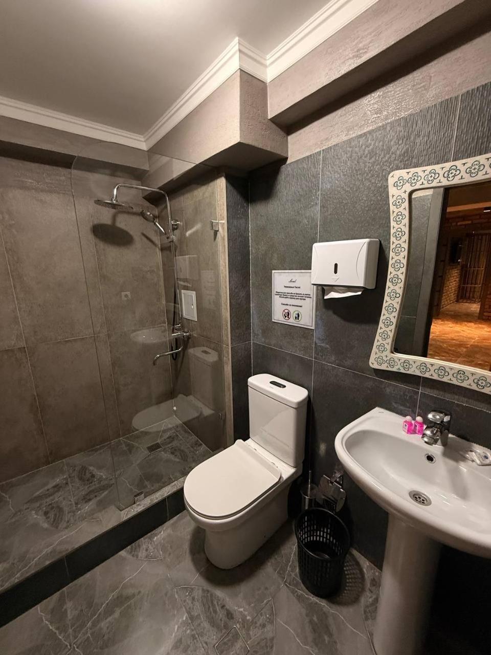 Premium Hostel Tashkent Exterior photo